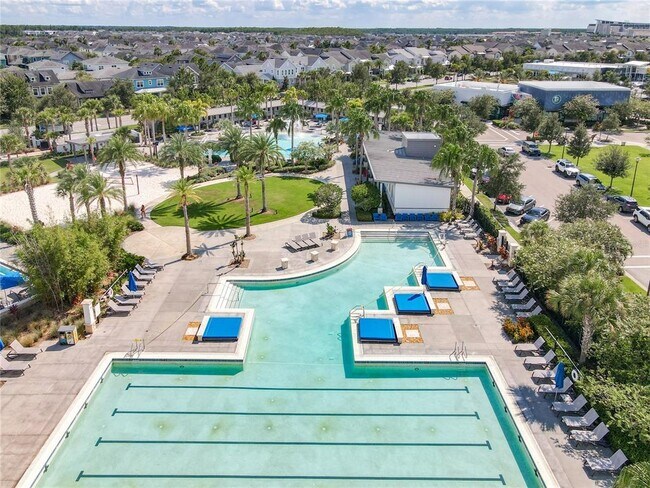 Building Photo - 13181 McMillan Dr