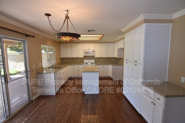 Building Photo - 41557 Corte Pergamino