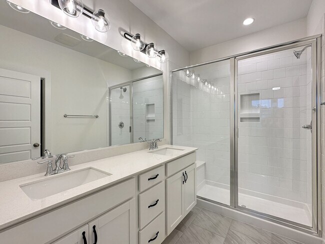 Building Photo - Luxury Townhome in Midtown Nexton