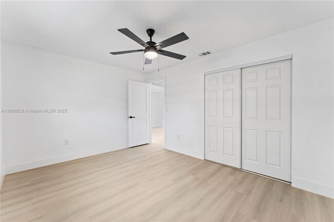 Building Photo - 2600 NW 68th Way