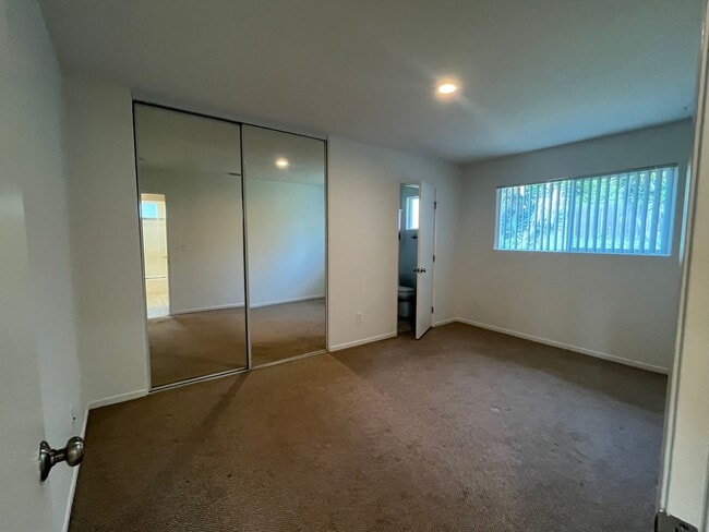 Building Photo - Perfect Home In A Cul De Sac ~ 3 Bedroom /...