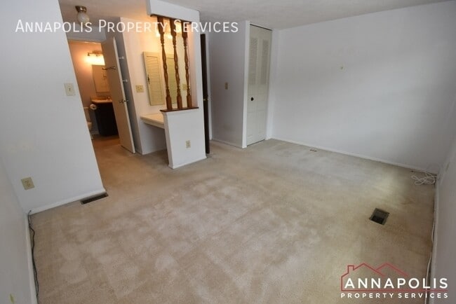 Building Photo - 7660 Fairbanks Ct