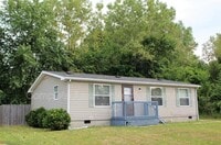 Building Photo - 2704 Springland Ave