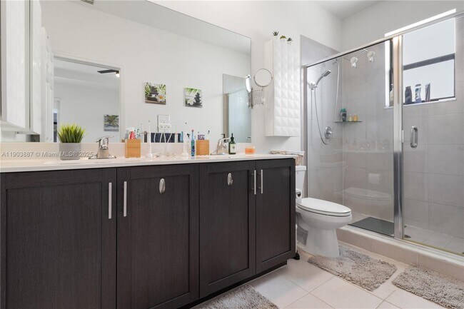 Building Photo - 3431 W 109th Pl