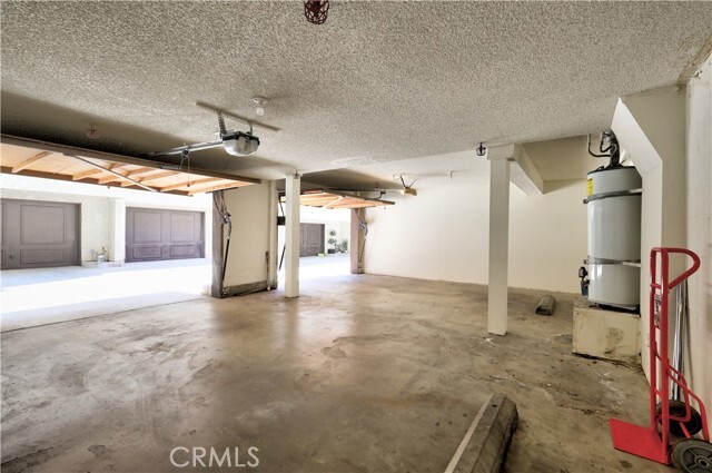 Building Photo - 1290 Elm Ave