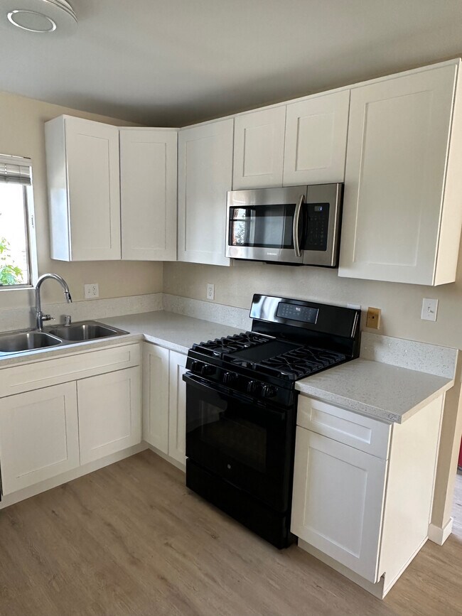 Building Photo - 500 S 3rd St