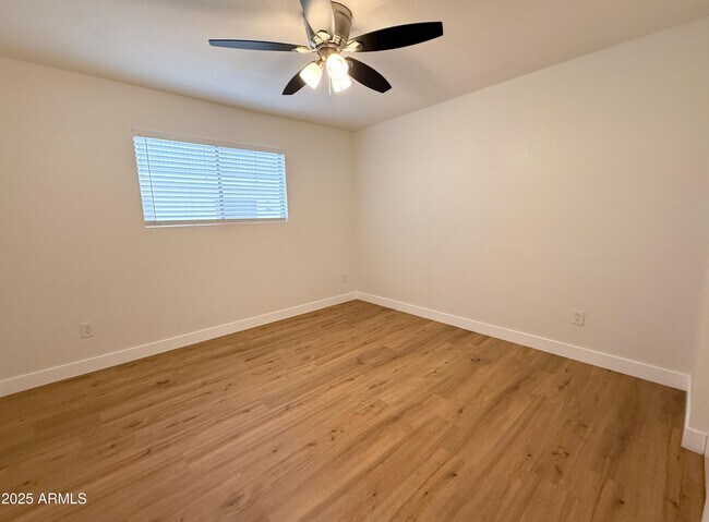Building Photo - 18202 N Cave Creek Rd