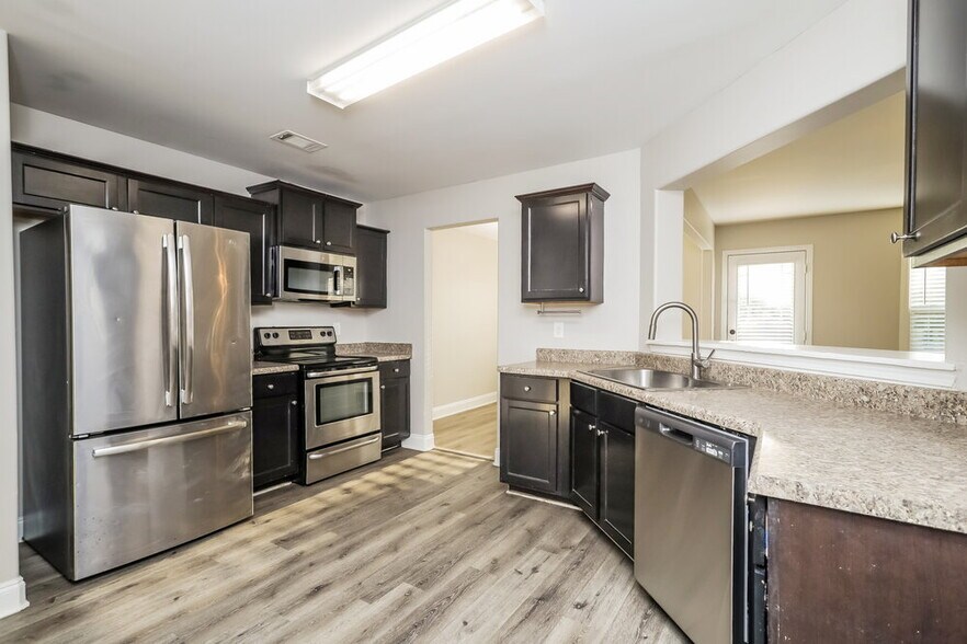 Building Photo - 1104 Jury Ct