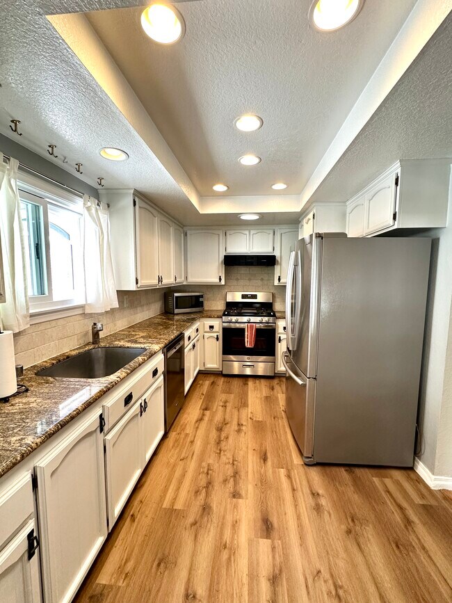 Building Photo - 1624 Havemeyer Ln