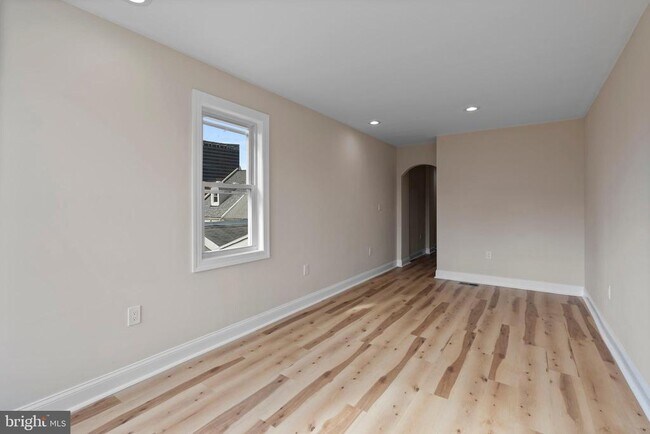 Building Photo - 919 Stiles St