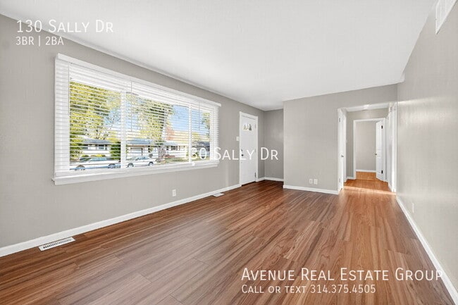 Building Photo - 130 Sally Dr