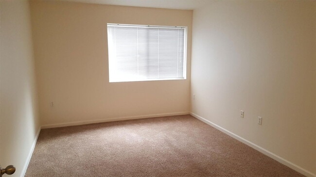 Building Photo - 4545 Wheaton Dr