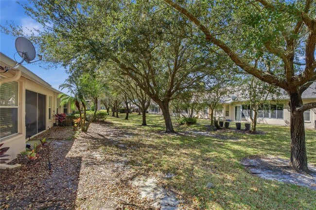 Building Photo - 1221 Wolford Dr