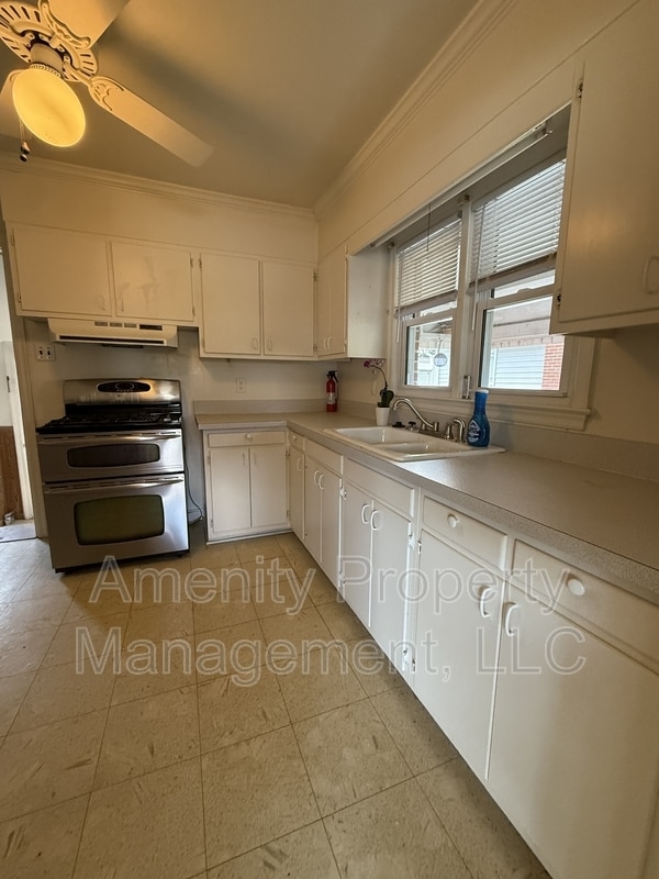 Building Photo - 21 Mansford Dr