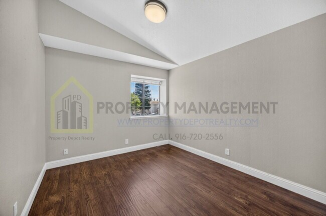 Building Photo - Spacious 4-Bedroom Retreat with 2.5 Baths