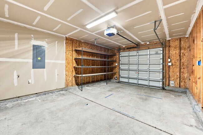 Building Photo - 5519 Mt Mansfield Rd
