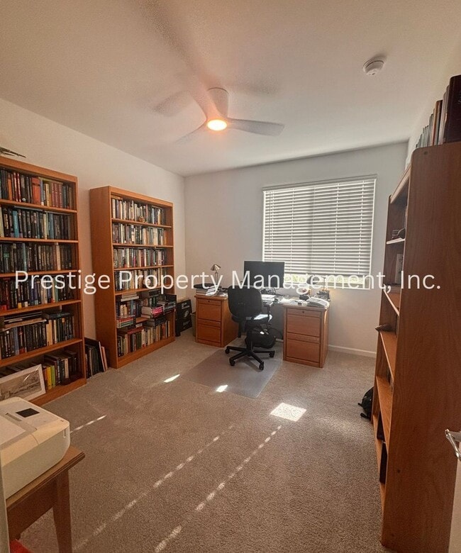 Building Photo - Beautiful 2/2 2-Story West Side Home With ...