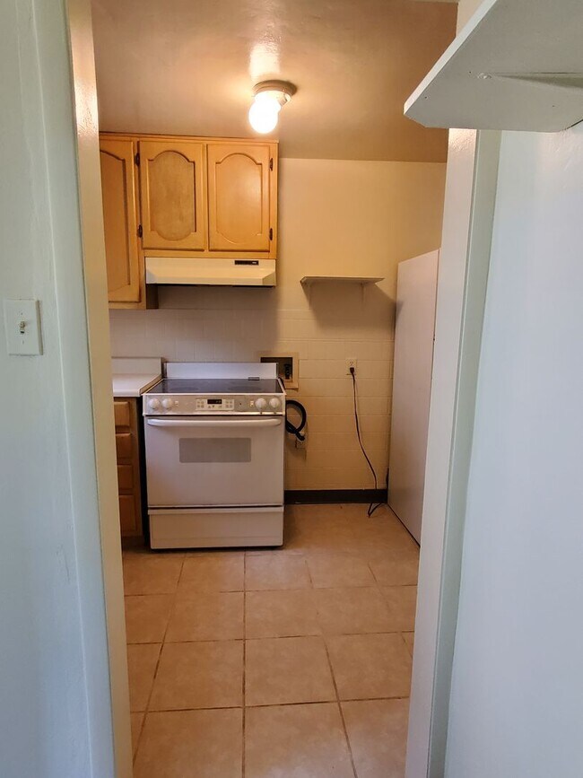 Building Photo - REV5214#A-EA