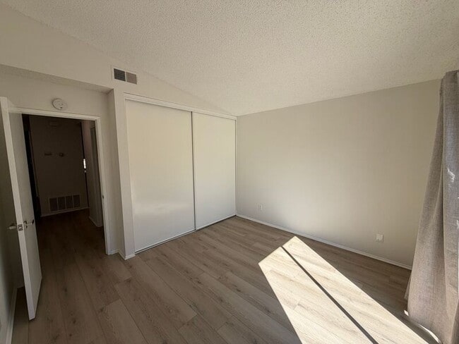 Building Photo - 28244 Encanto Rd