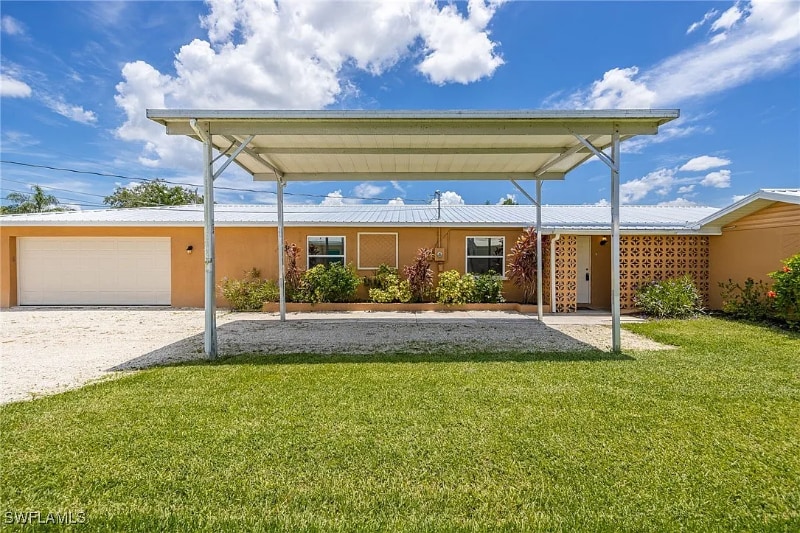 Building Photo - 2115 St Croix Ave