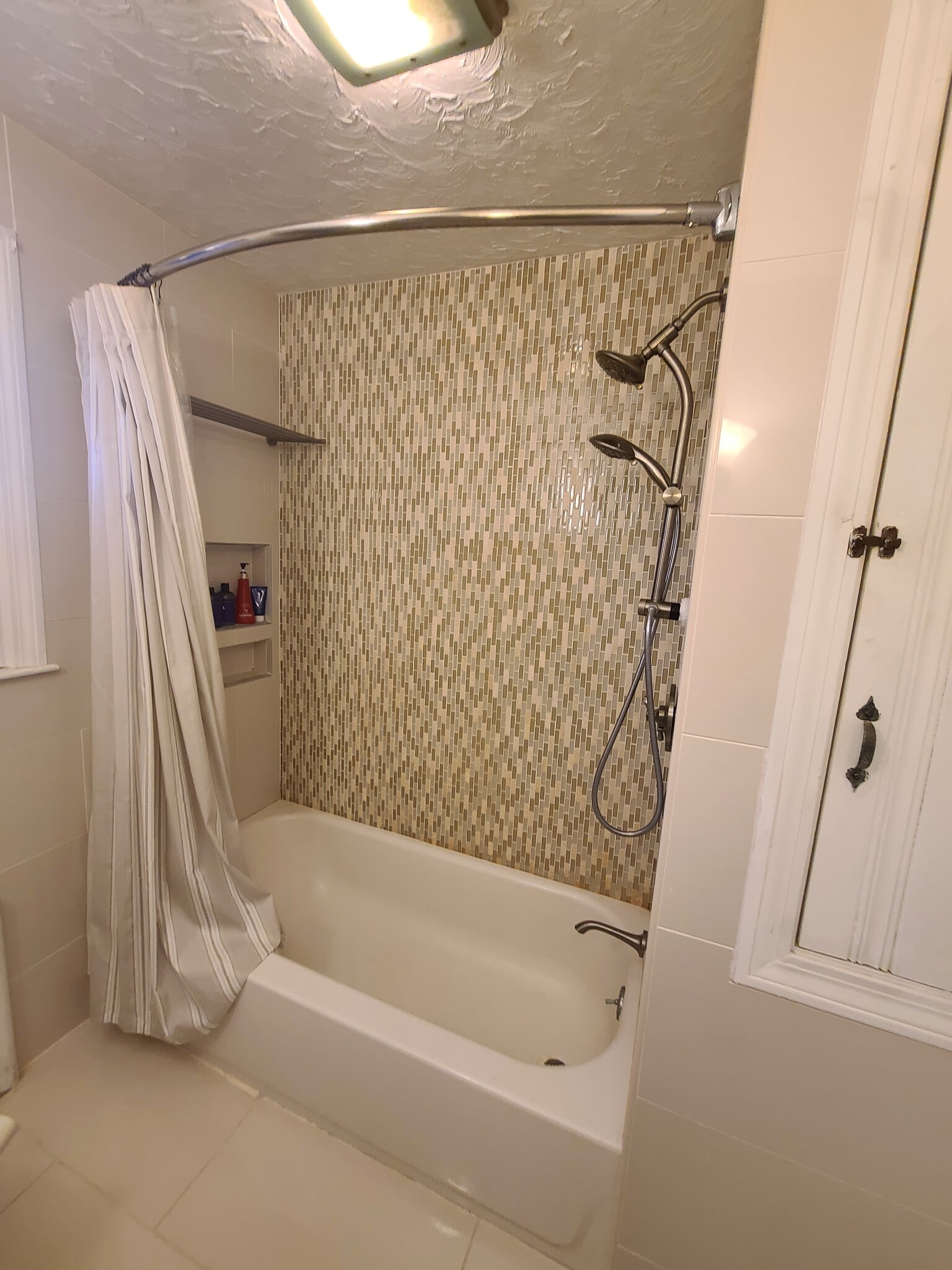 Bathroom 1 - 55 Newport Ave