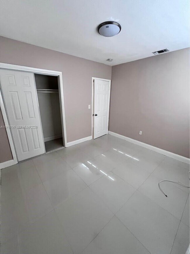 Building Photo - 251 N 68th Terrace