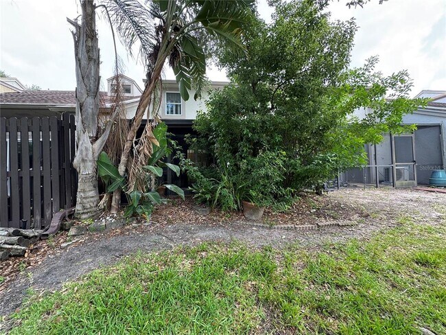 Building Photo - 705 Bough Ave