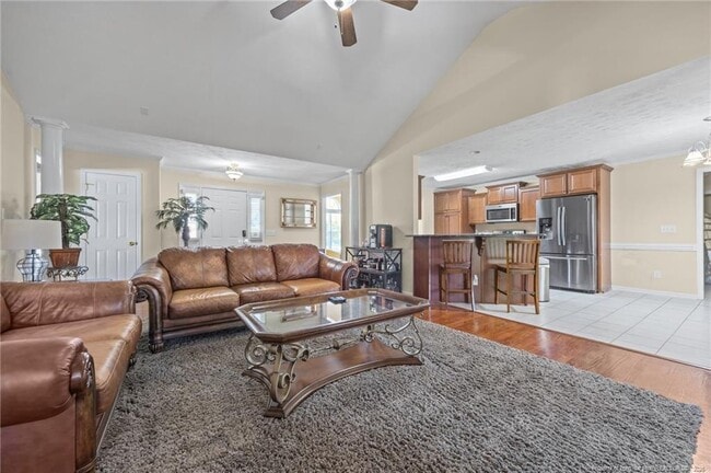 Building Photo - 3805 Sunchase Dr