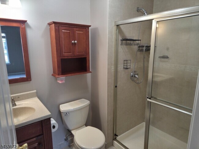 Building Photo - 67 Village Dr