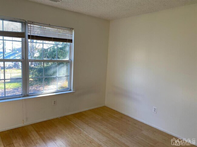 Building Photo - 104 Orion Rd