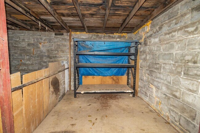 Building Photo - 1219 S Main St