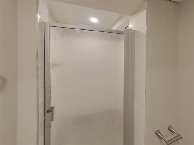 Building Photo - 6928 45th Pl N