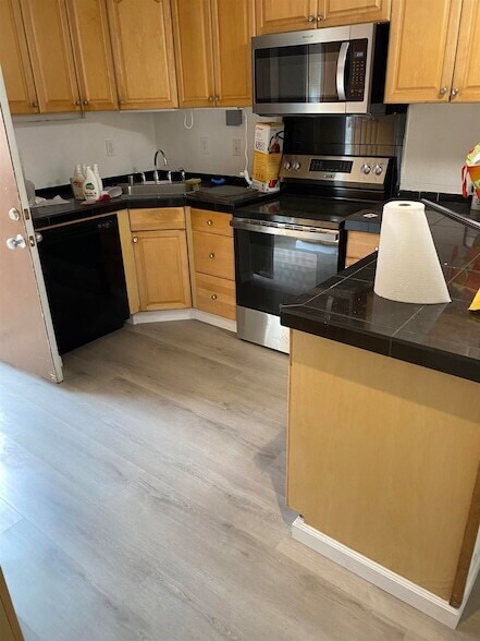 Building Photo - 3676 Lower Honoapiilani Rd