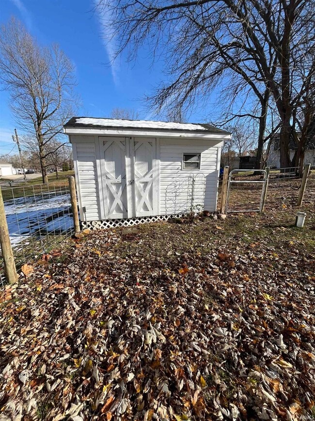 Building Photo - 930 W 590 S