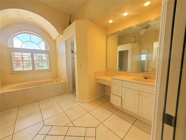 Building Photo - 315 Caicos Dr
