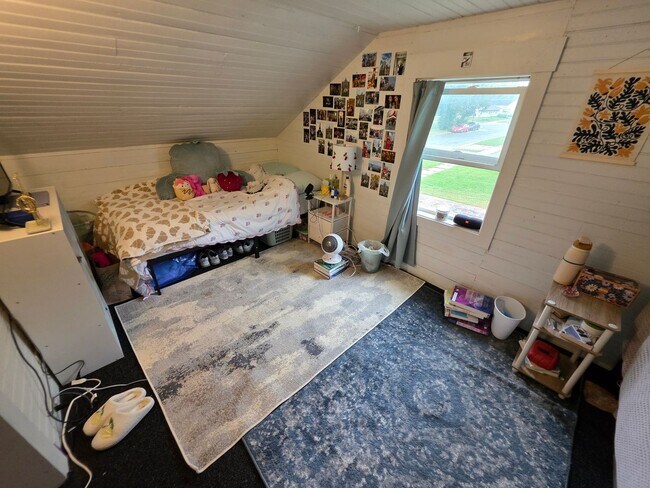 Building Photo - $1600| 4BD 1BA| 524 7th| Available 6/1/2026!
