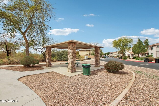 Building Photo - 10220 E Isleta Ave