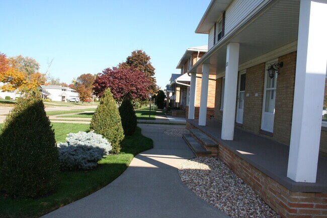 Building Photo - 1271 Bonnie Ln