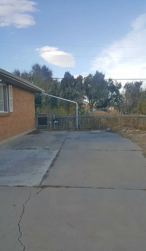 Building Photo - 3833 W 89th Way