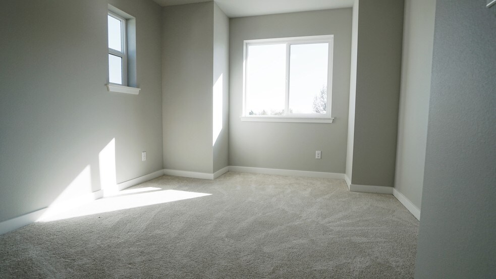 Building Photo - 13315 26th Ct S