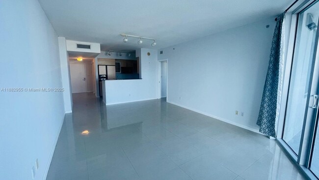 Building Photo - 335 S Biscayne Blvd