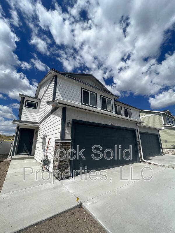 Primary Photo - 1512 Danny Pl