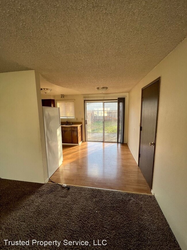 Building Photo - 2 br, 1 bath House - 4803 Elderberry Loop