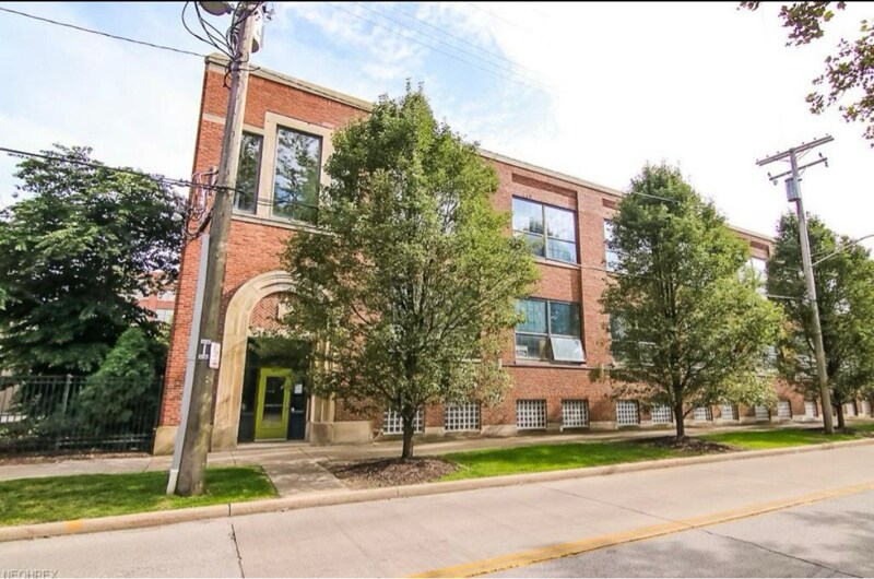 Building Photo - 8205 Franklin Blvd