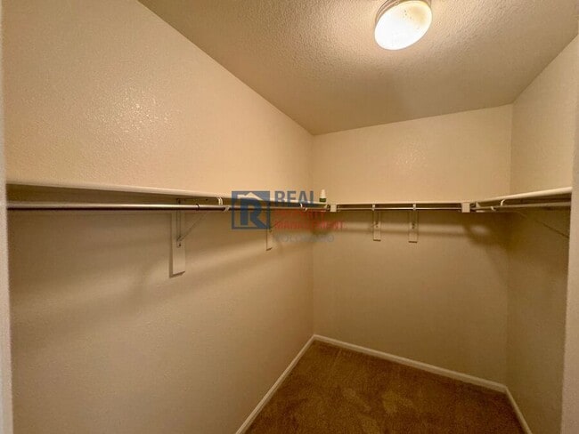 Building Photo - 838 S Kalispell Cir