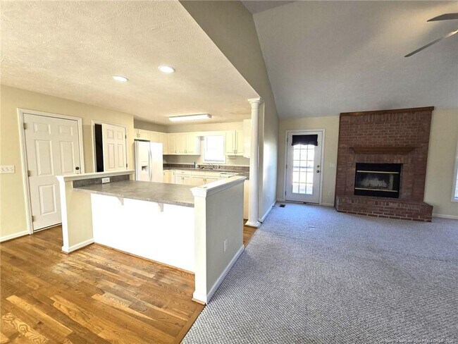 Building Photo - 359 Arlington Dr
