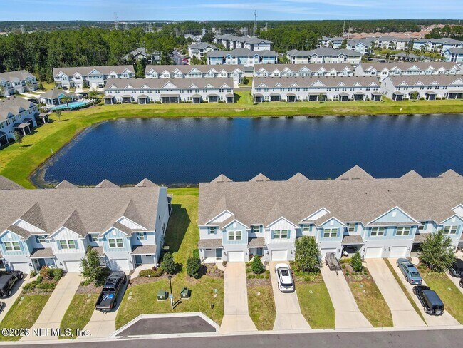 Building Photo - 12655 Josslyn Ln