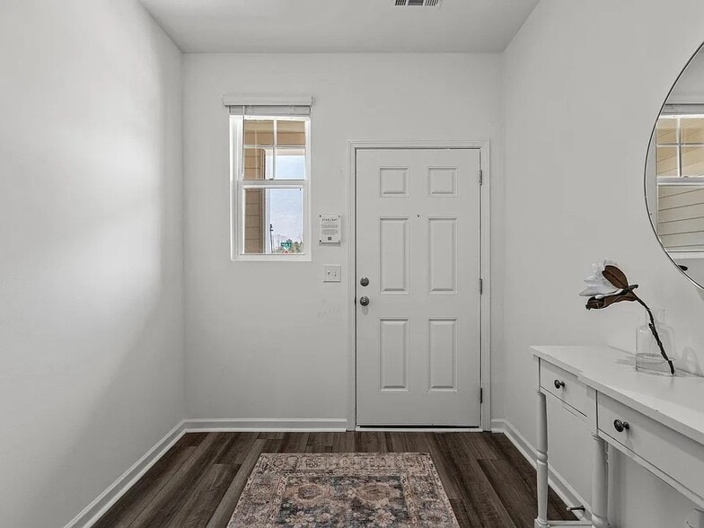 Building Photo - 1110 Dakine Dr