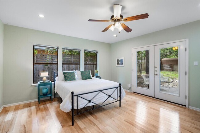 Building Photo - 2116 Glendale Pl