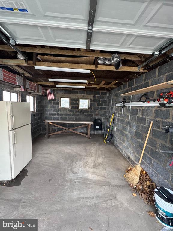 Building Photo - 122 S Haviland Ave